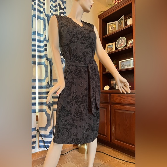 Mossimo Black Midi Dress with White Floral Design Size Medium - Picture 7 of 10